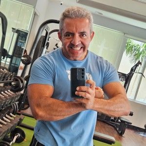 Meet your Posher, Rogerio